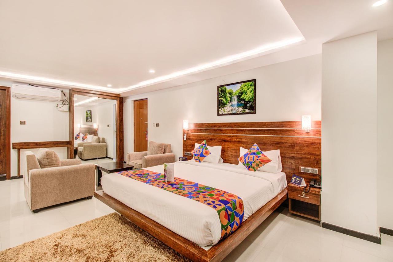 Fabhotel The Royal Suites - Nr Gopalan Innovation Mall Bangalore Eksteriør billede